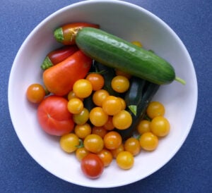 A bowl of vegetables